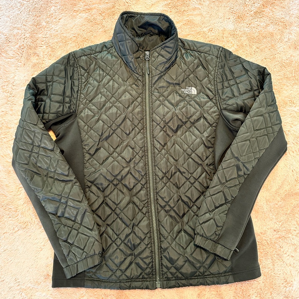 The North Face Women's Quilted Puffer Jacket - Olive Green